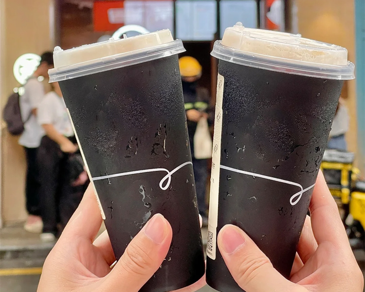 喜茶奶茶店加盟费用一共多少钱，2025喜茶品牌的加盟费价目表
