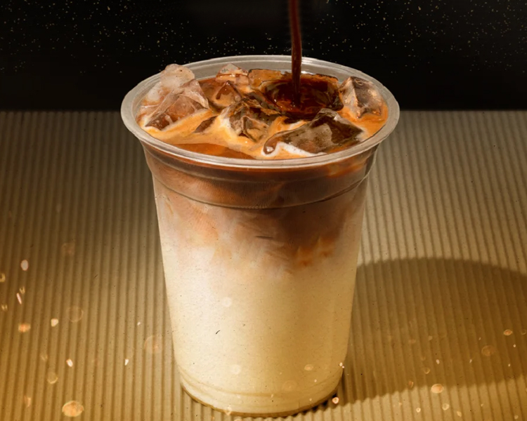 霸王茶姬开店加盟费明细表2025，霸王茶姬奶茶加盟大概多少钱左右